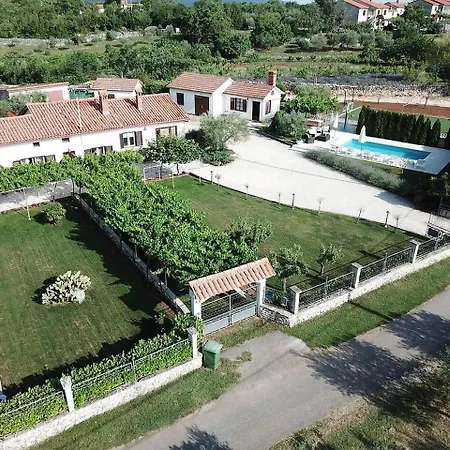 Villa Spacious With Private Swimming Pool In Labin