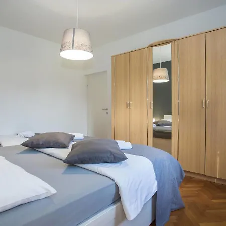 Spacious With Private Swimming Pool In Labin Villa